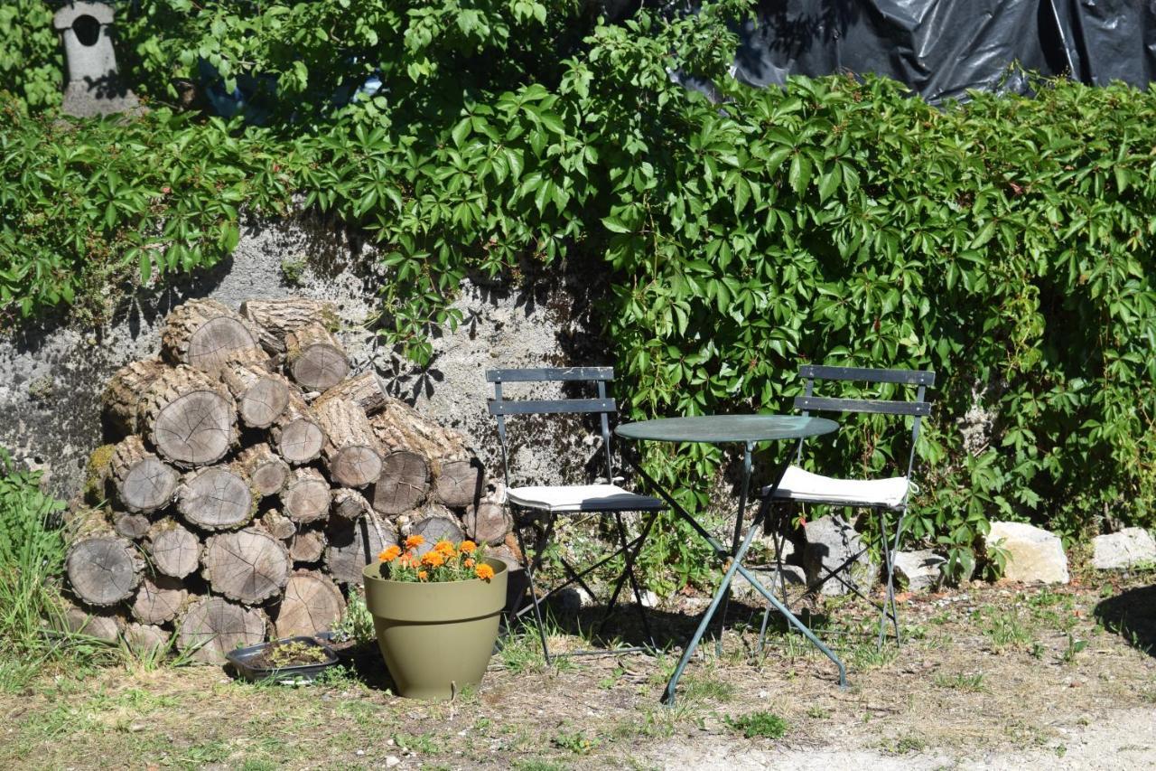 Spacious Apartment In Old Farm Close To Lac De Vouglans La Tour-du-Meix Zewnętrze zdjęcie